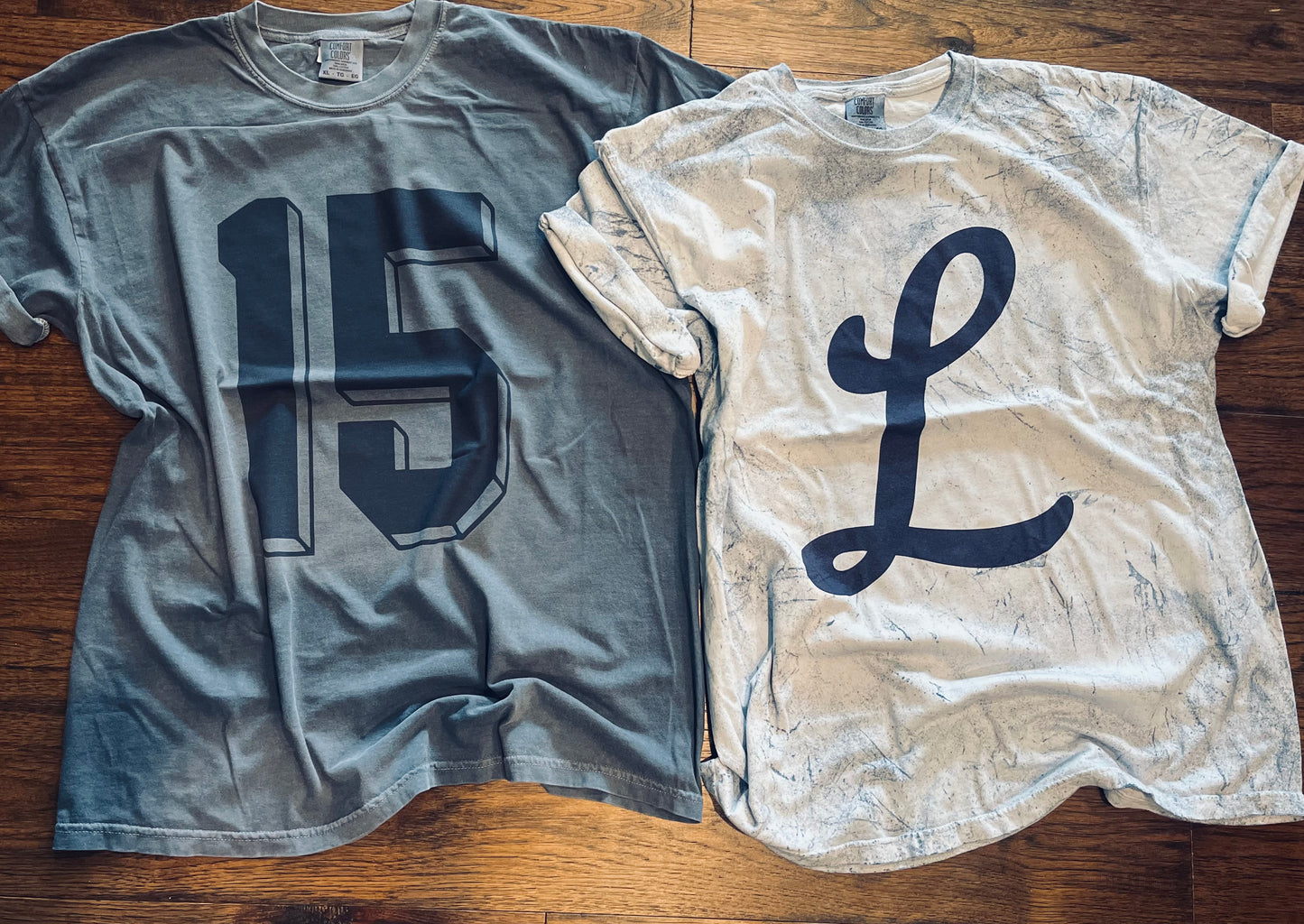 1745- SCRIPT L- TEES & SWEATSHIRTS- Navy Blast