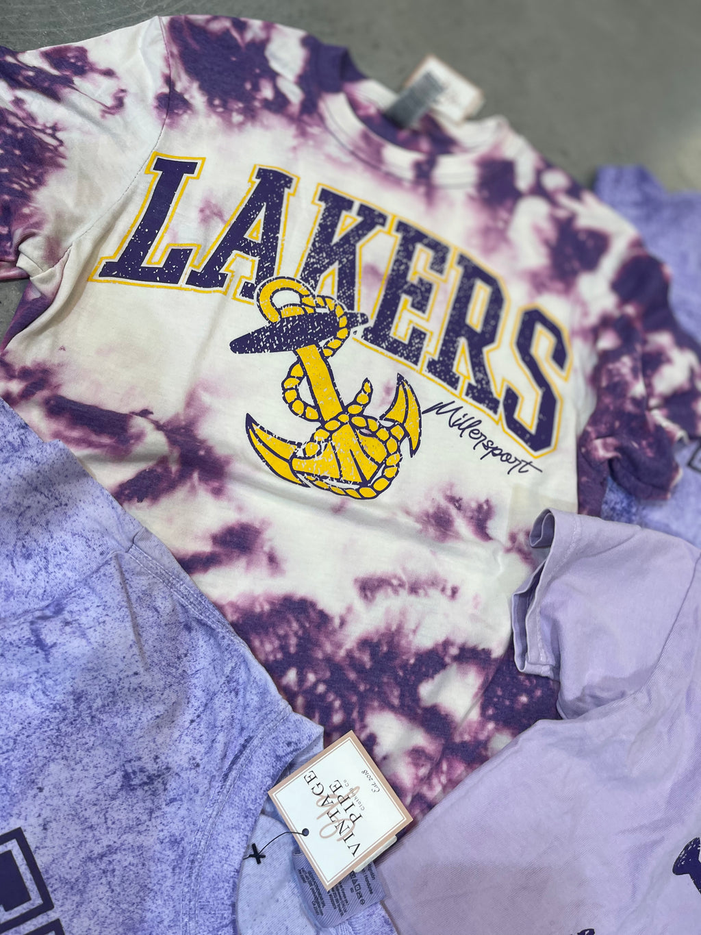 ADULT SMALL- BLEACHED LAKERS 90'S TEE- RTS